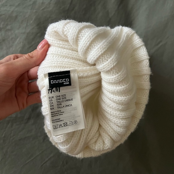 H&M hat - Picture 2 of 3